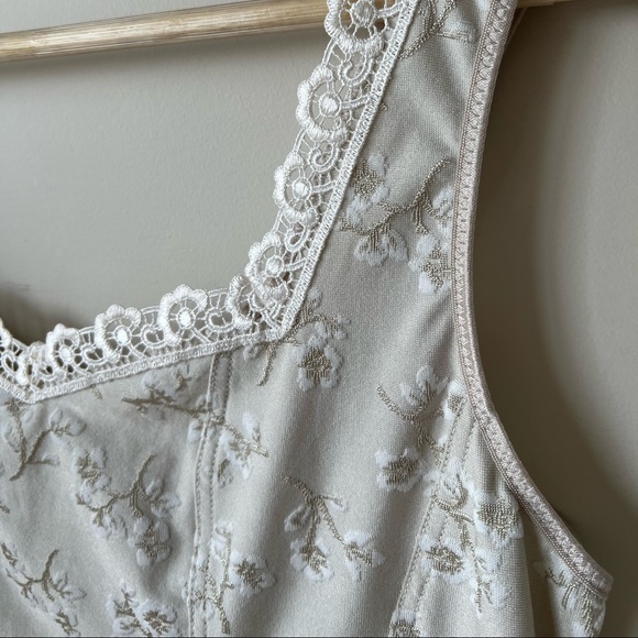 Vintage inspired corset camisole - Picture 5 of 5